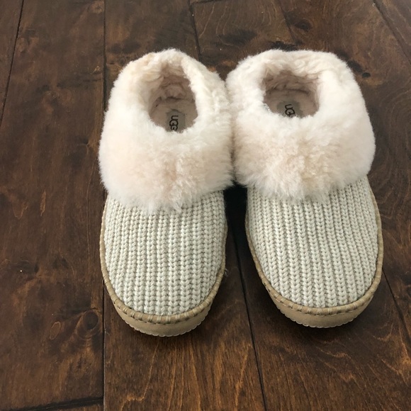 ugg wrin knit slippers